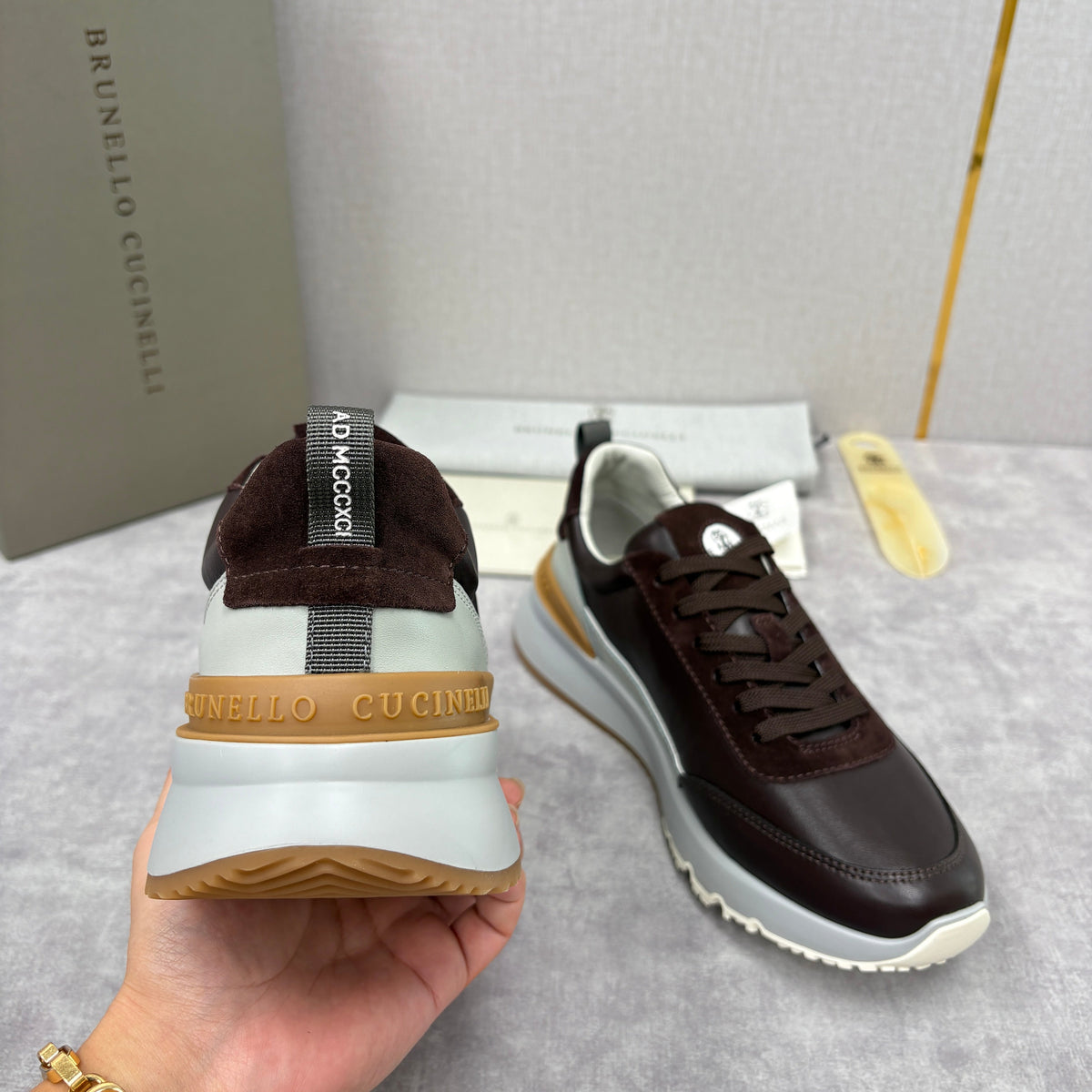 Grauer Nylon-Lug-Sole-Runner – Herren