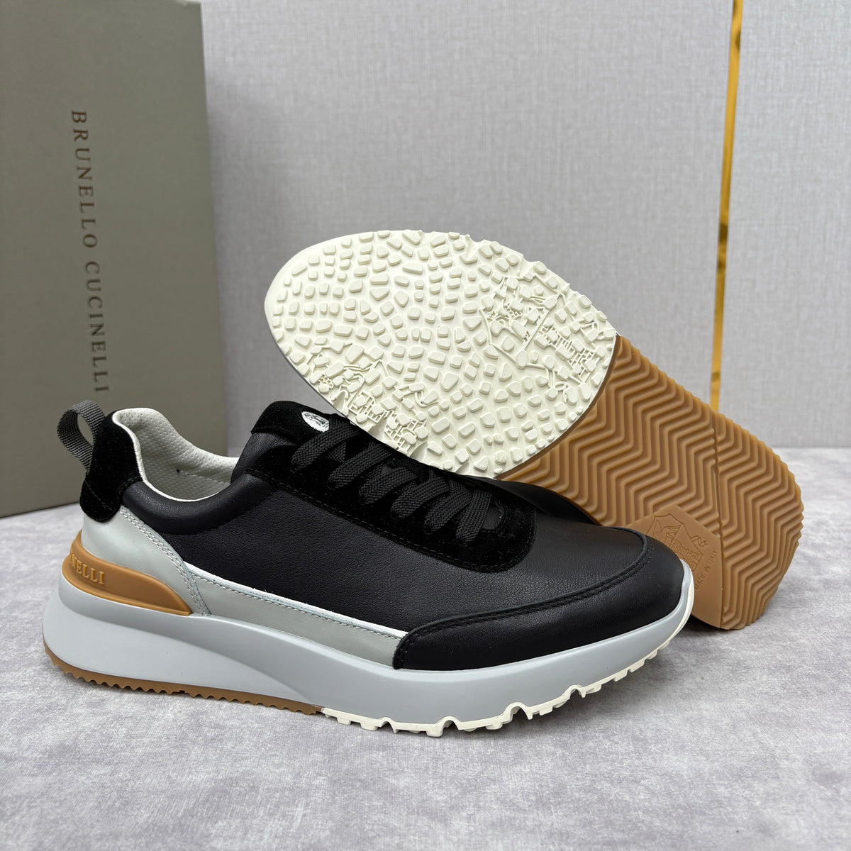 Grauer Nylon-Lug-Sole-Runner – Herren