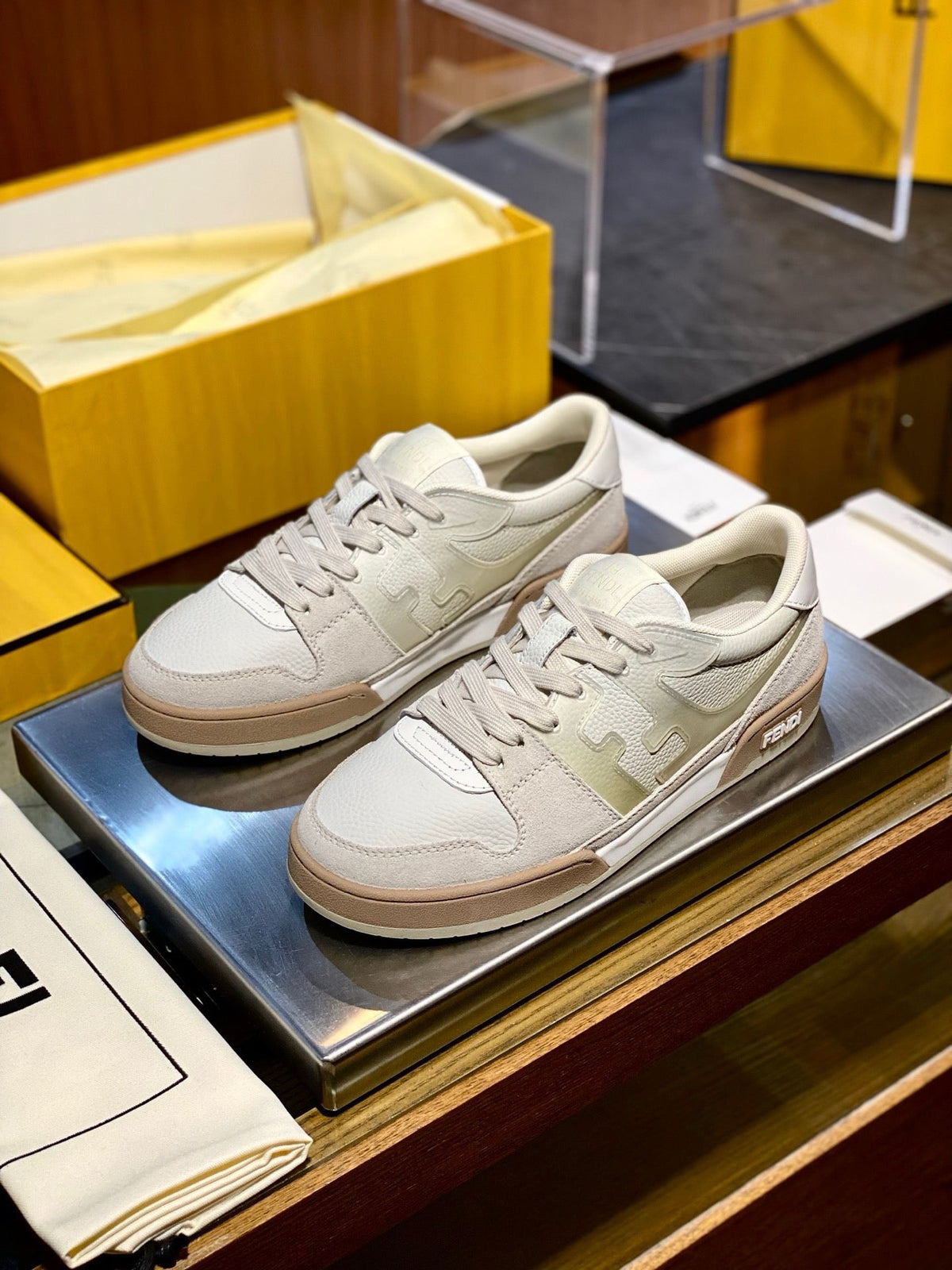 Cream Leather Panelled Low-Top - Men's