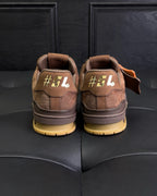 Beige Wildleder-Sneaker mit Logo – Herren