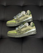 Trainer Olive