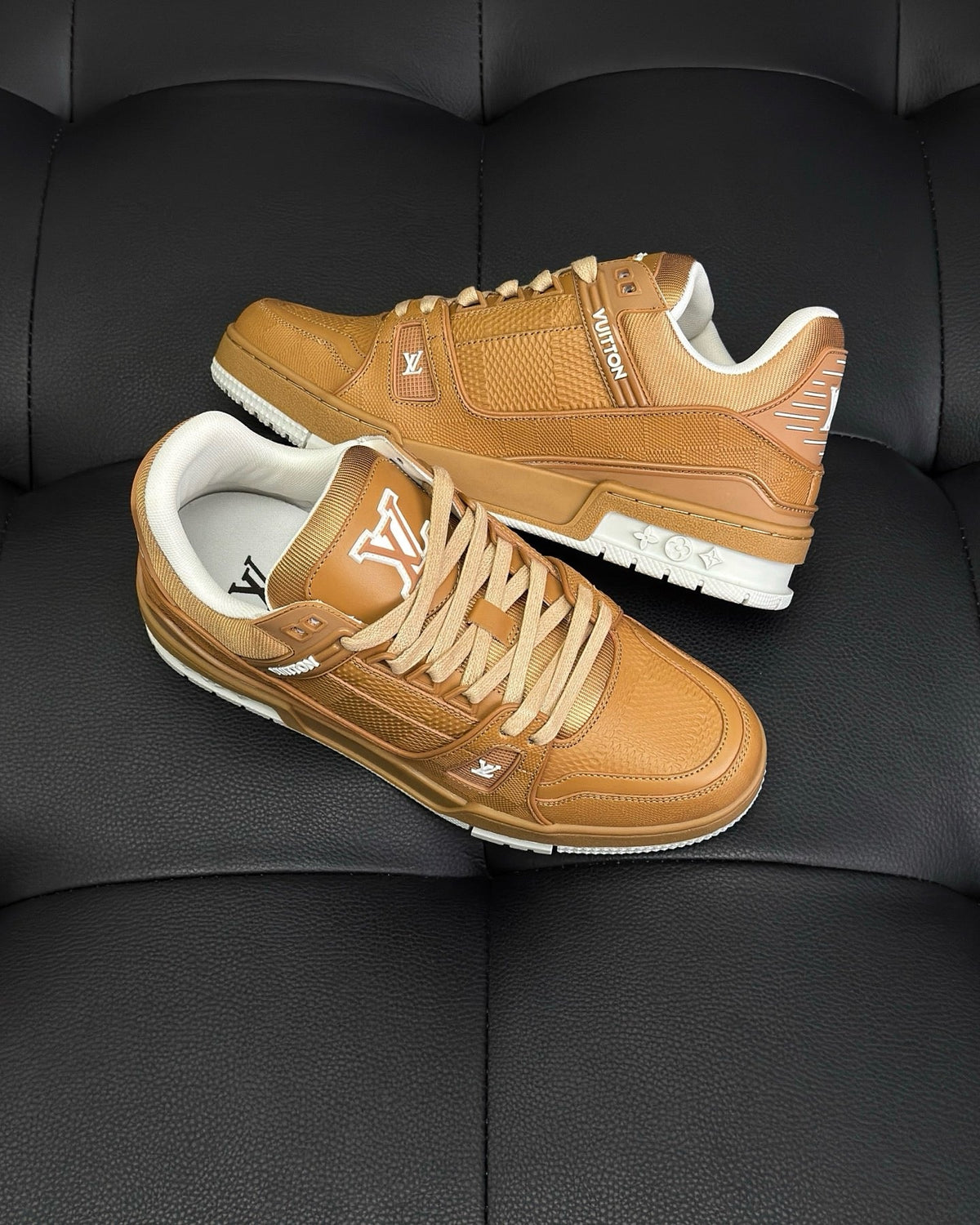 White Leather Logo Chunky - Men's