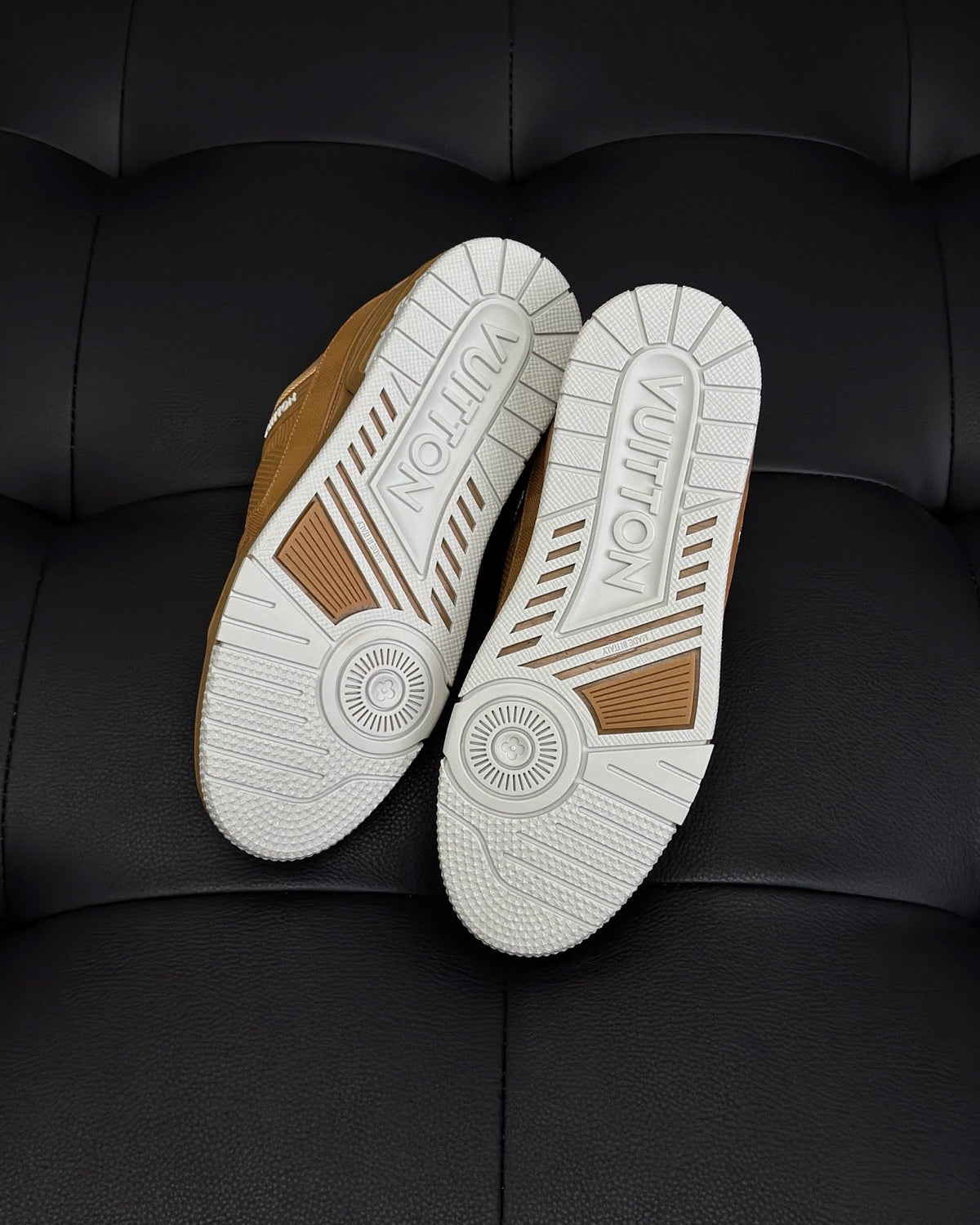 White Leather Logo Chunky - Men's