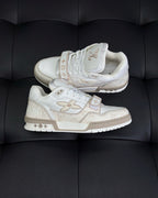 Cremefarbener Leder-Sneaker mit Ton-in-Ton-Details – Herren