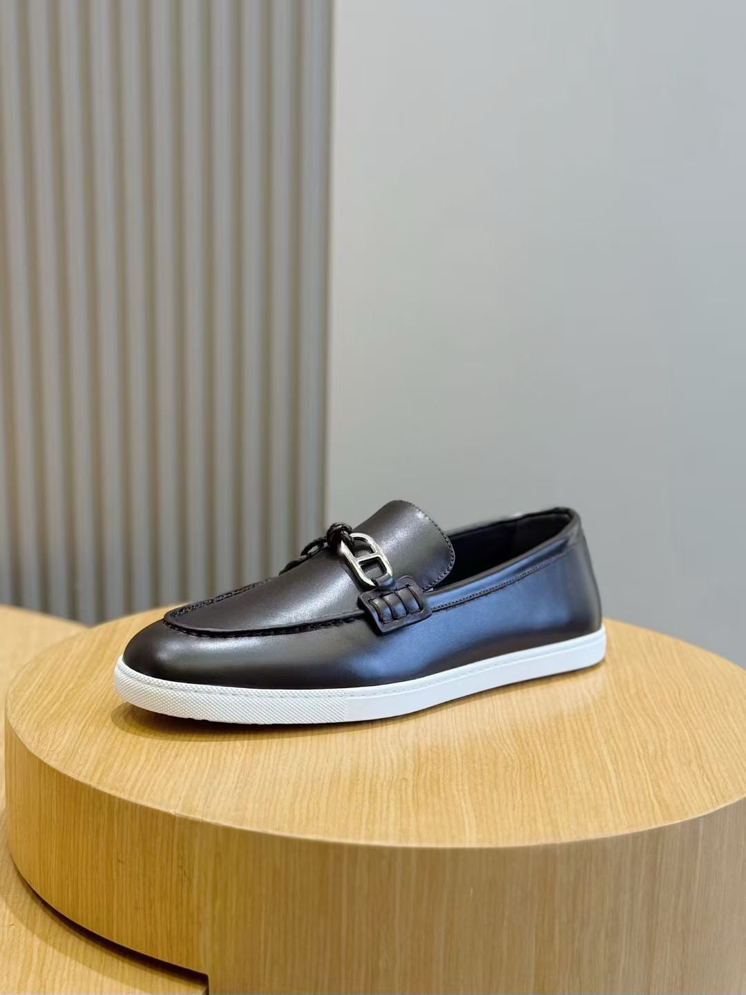 Brown Leather Bit Contrast Sole Loafer - Men's