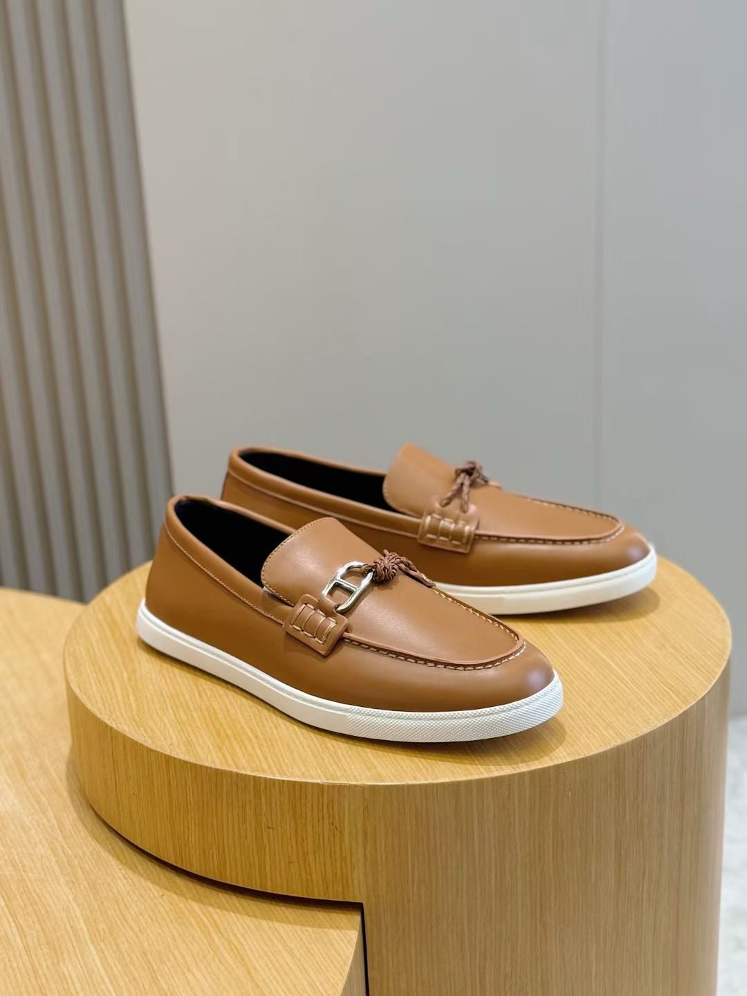 Brown Leather Bit Contrast Sole Loafer - Men's