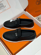 Schwarzer Loafer aus Leder mit Metalldetails – Herren