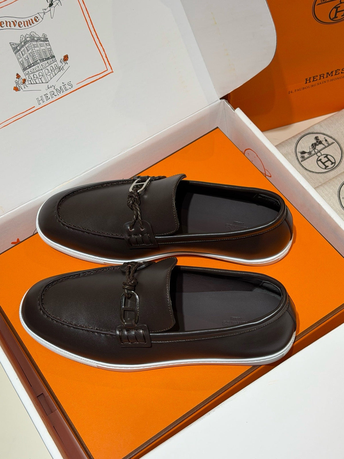 Schwarzer Loafer aus Leder mit Metalldetails – Herren