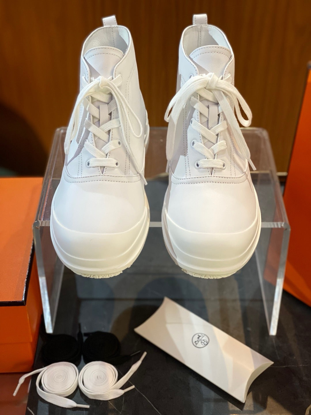White Leather Plain Lace-Up Boot - Men's
