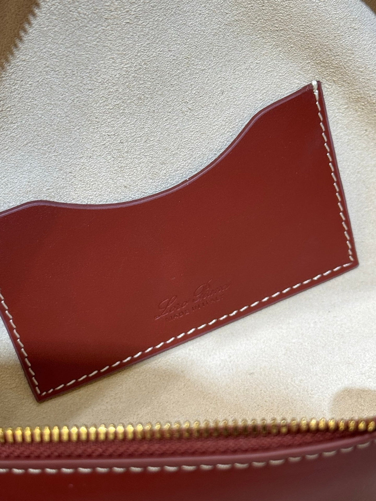 Rote Tasche