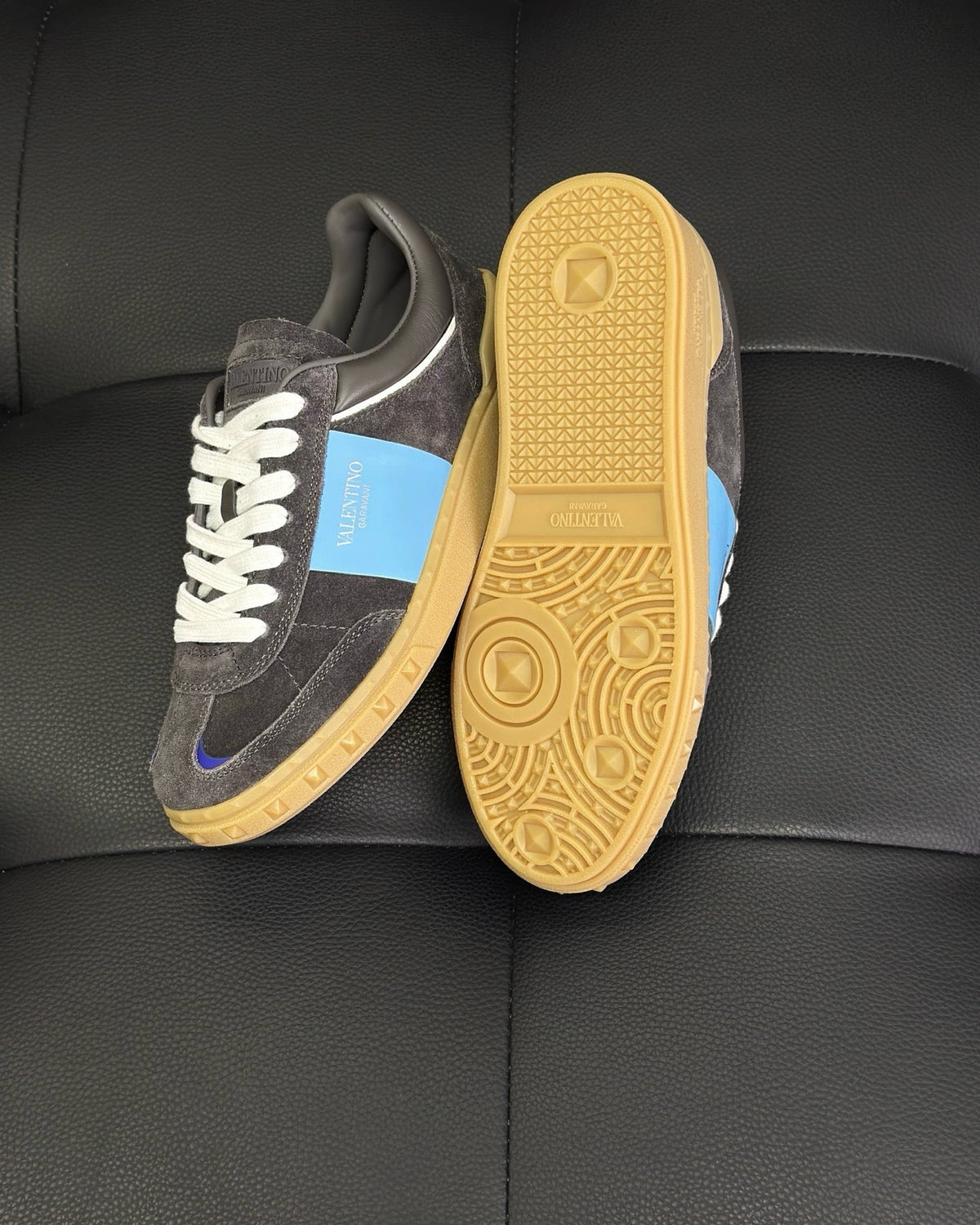 Multicolour Sneakers