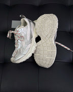 Sneaker mit Paneelen Beige
