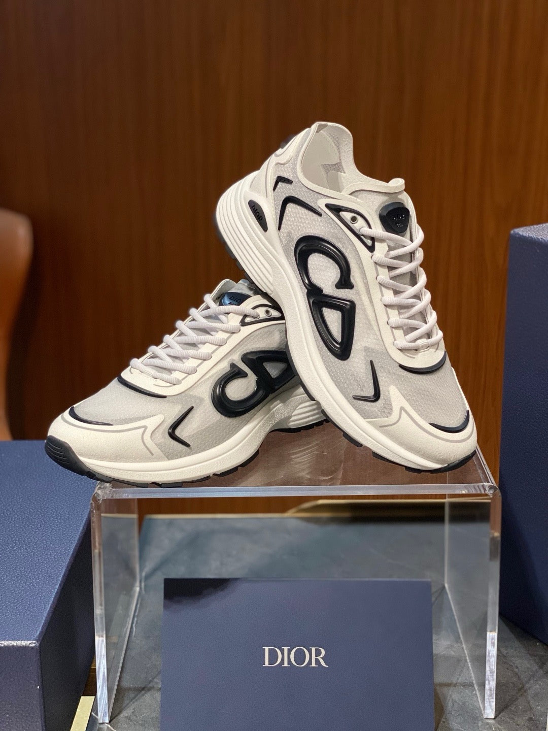 Mesh Runner Cream Sneakers - Men's