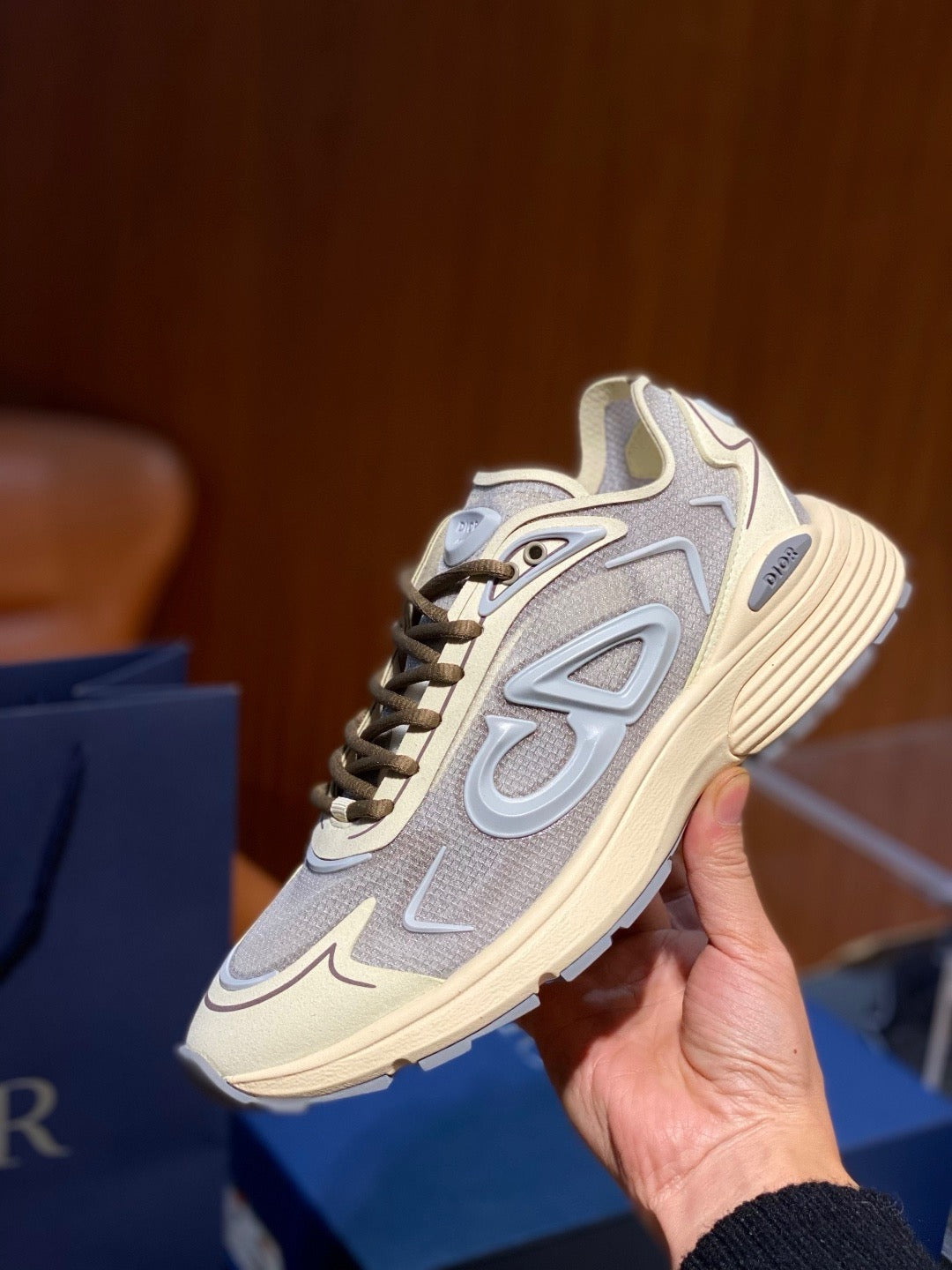 Mesh Runner Cream Sneakers - Men's