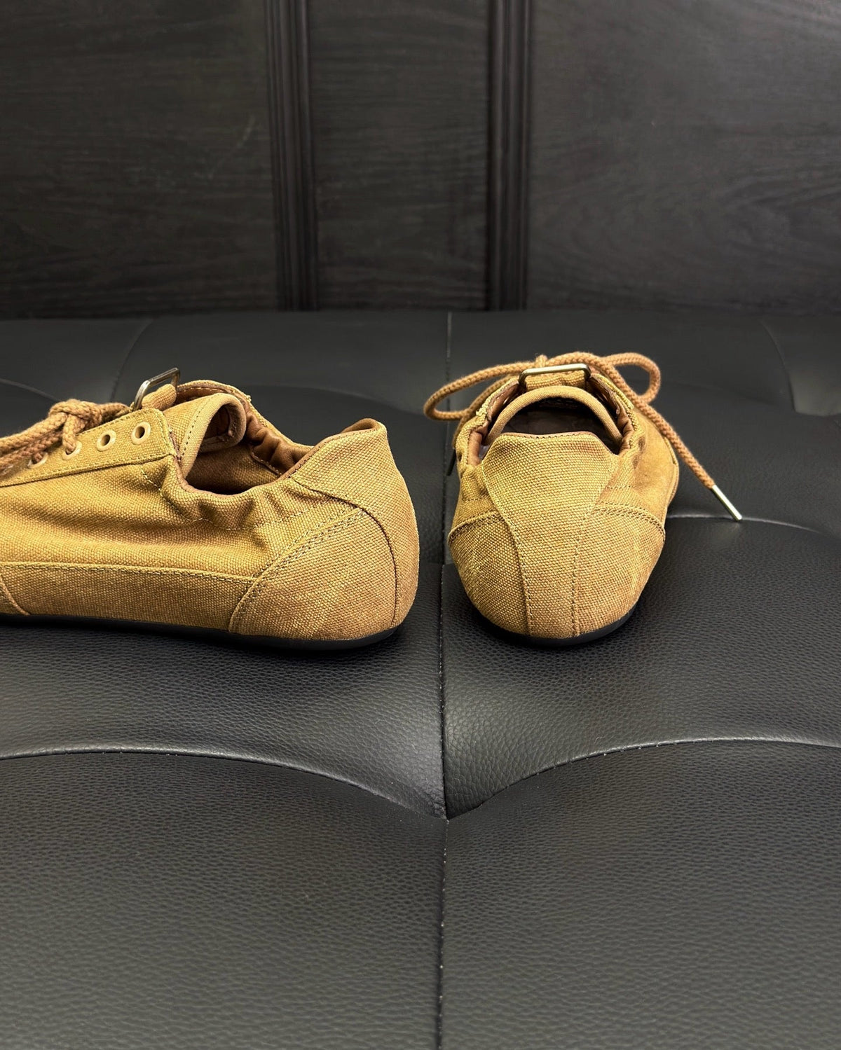 Grauer Wildleder-Monk-Schuh mit doppelter Schnalle - Herren