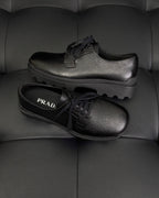 Schwarz-gelbe Derby-Schuhe – Herren