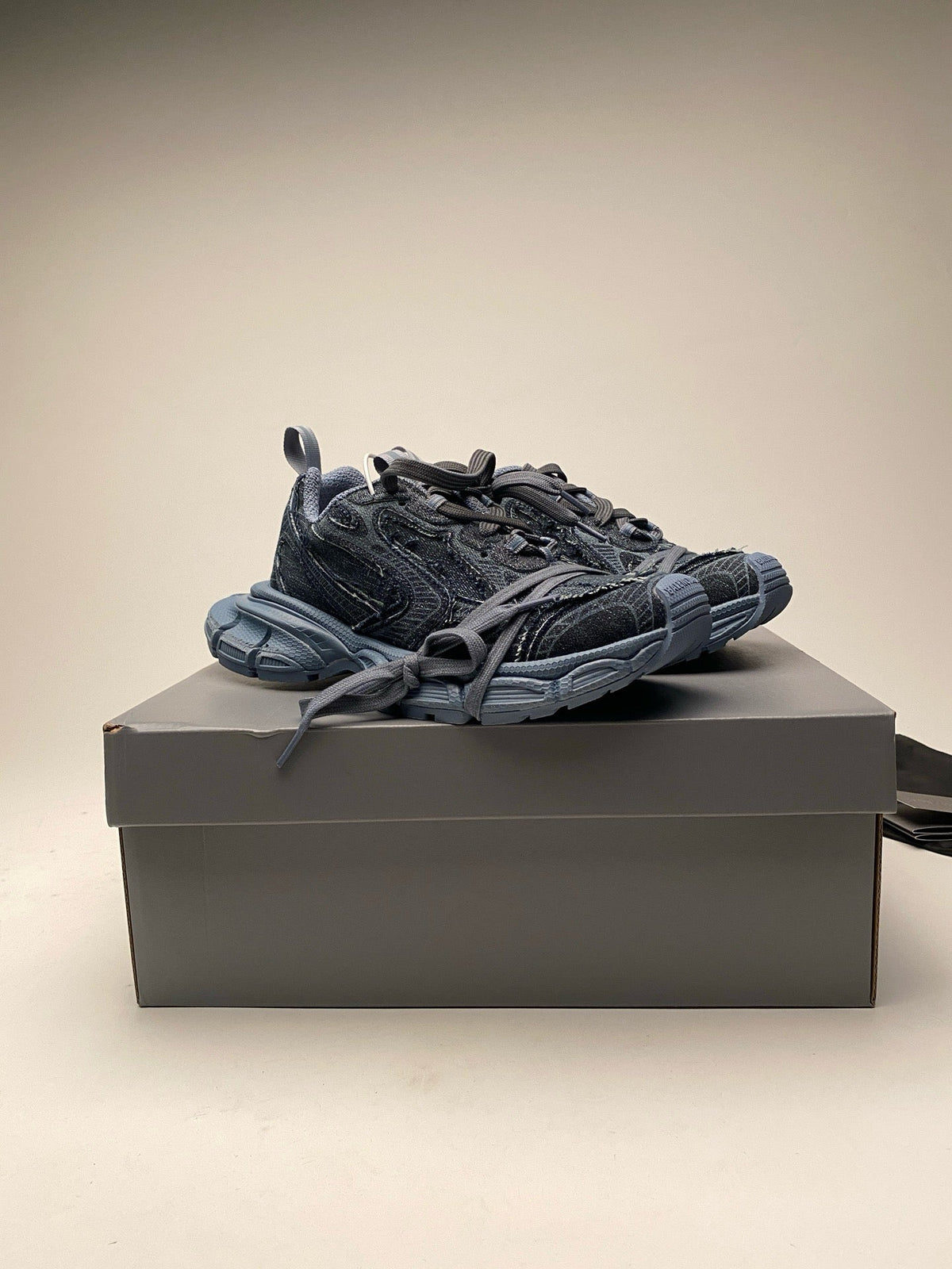 Panelled Runner Black Sneakers