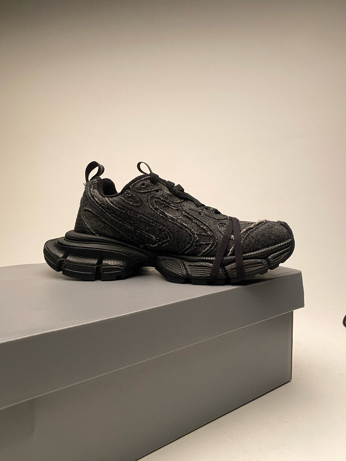 Panelled Runner Black Sneakers