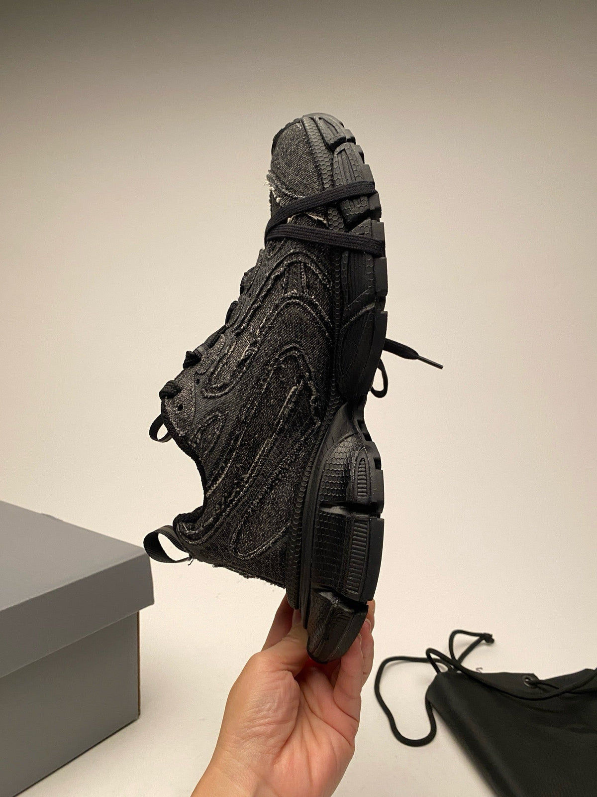 Caged Panel Runner Blue Grey Sneakers