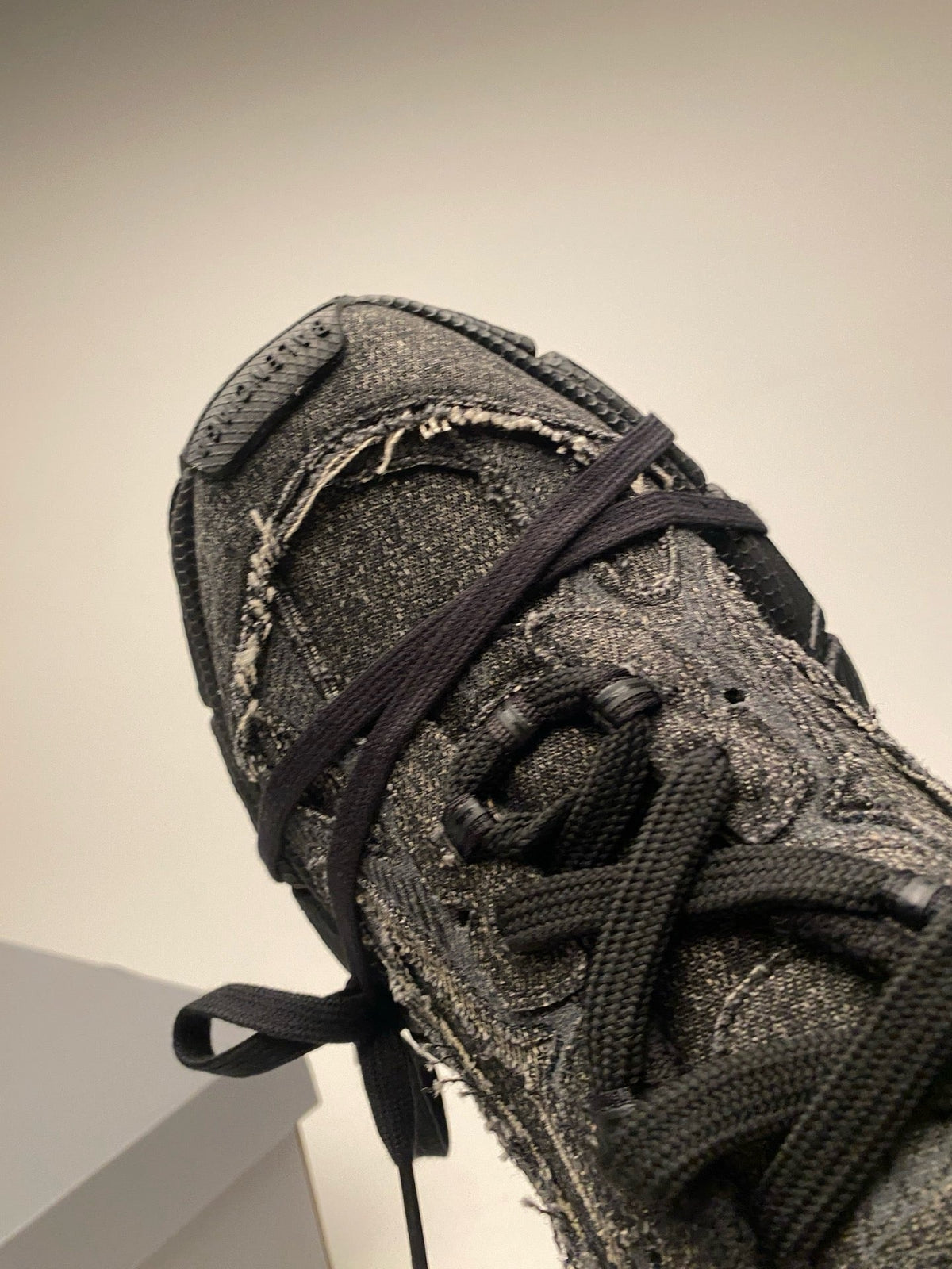 Caged Panel Runner Blue Grey Sneakers
