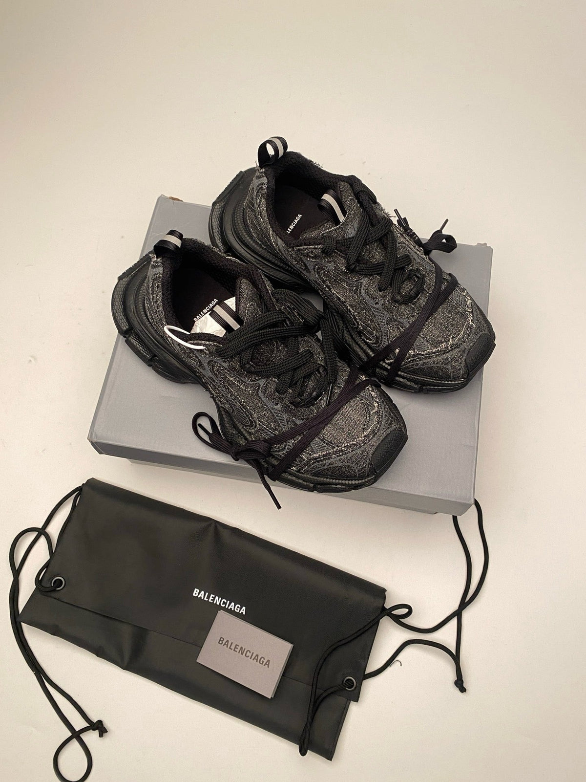 Panelled Runner Black Sneakers