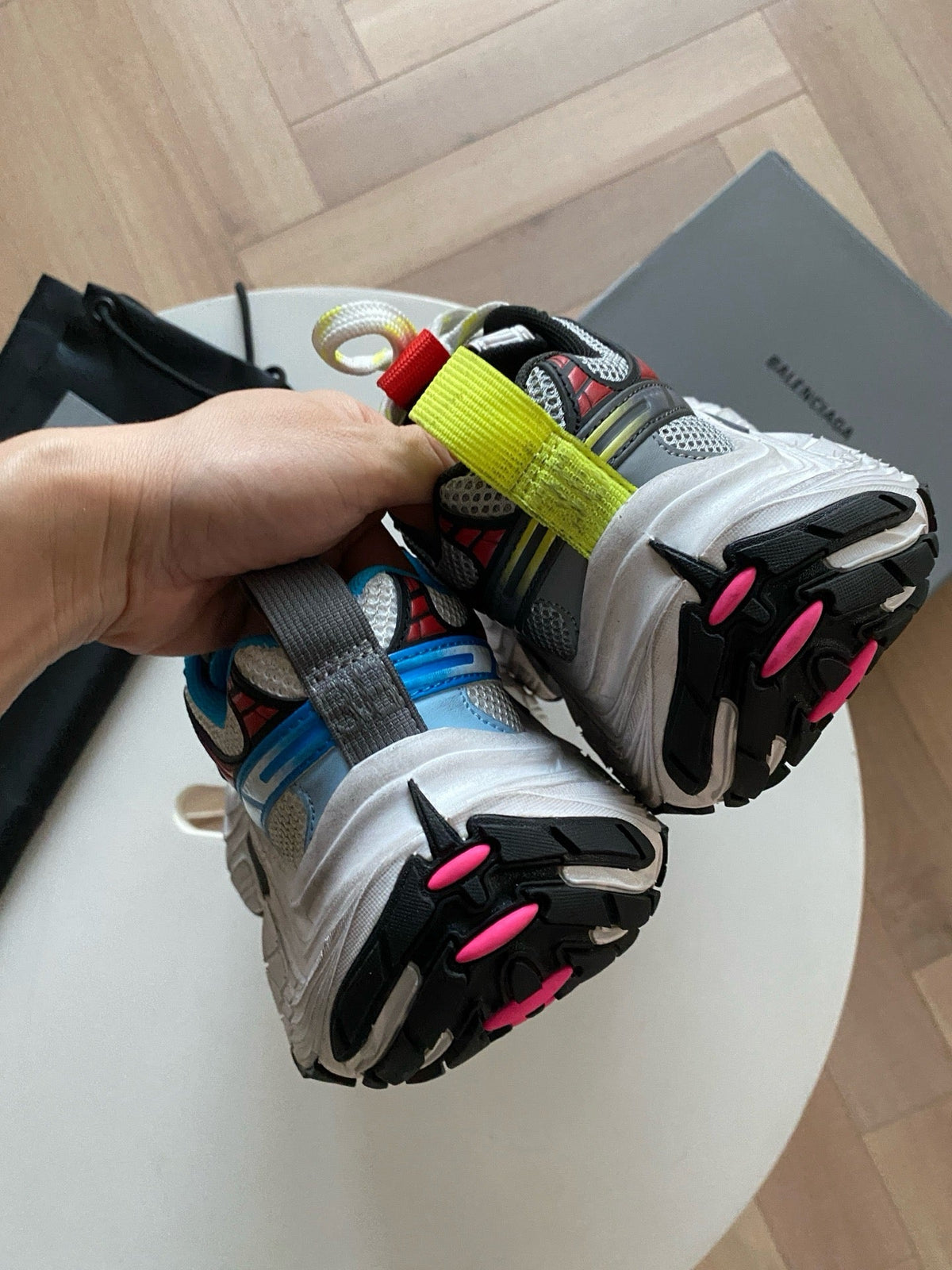 Caged Panel Runner Dark Multicolour Sneakers