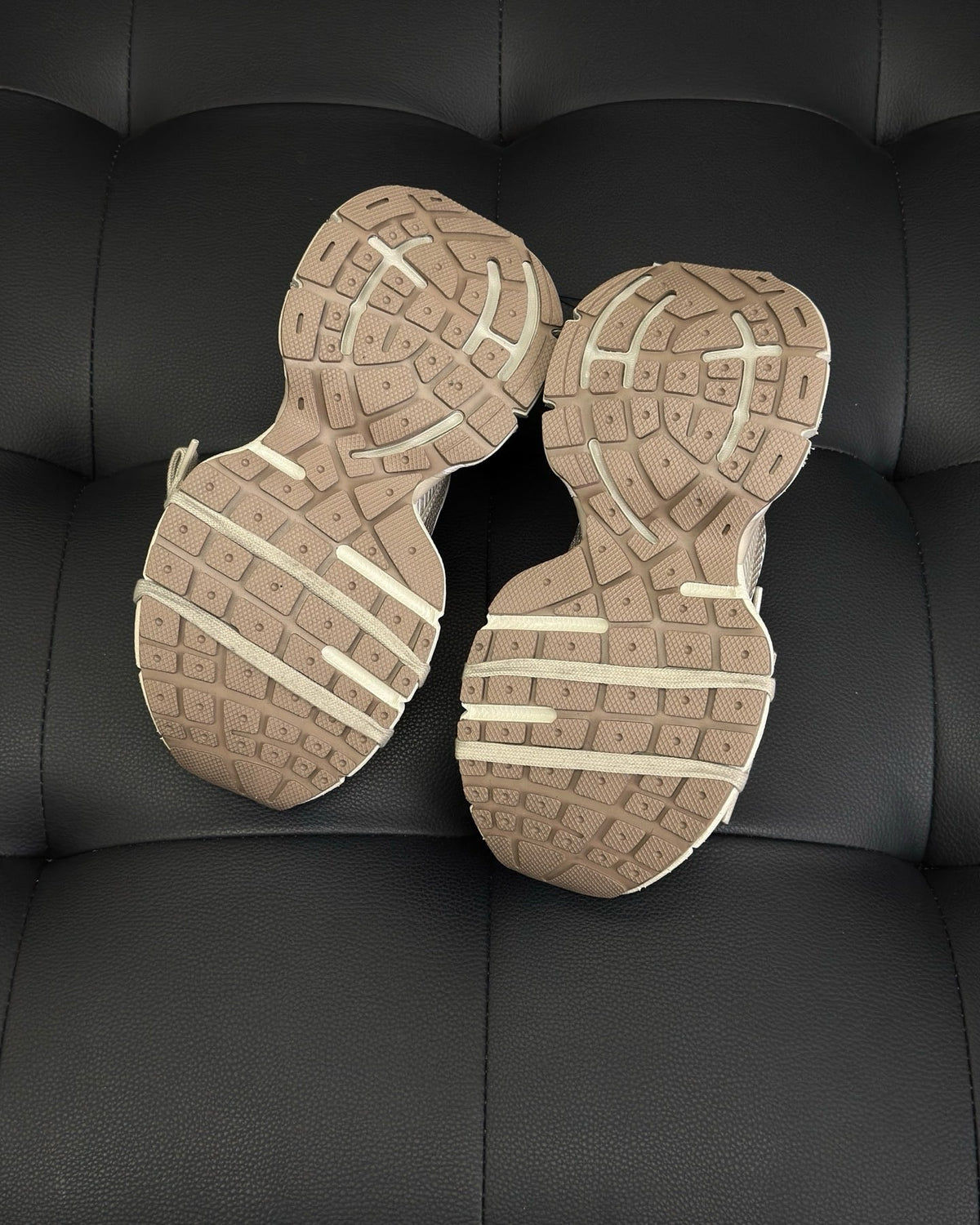 Caged Panel Runner Cream Sneakers