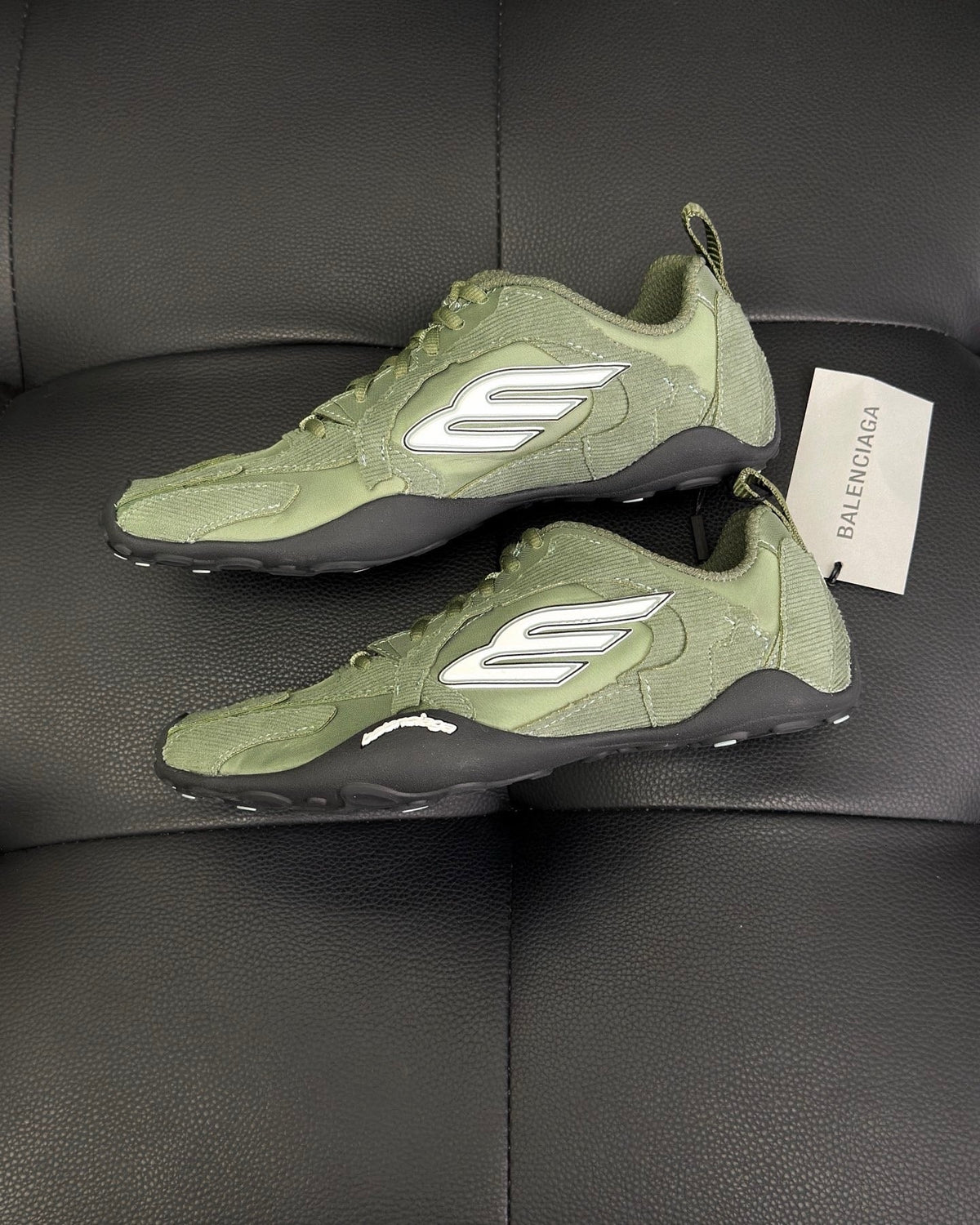 Caged Panel Runner Sage Sneakers