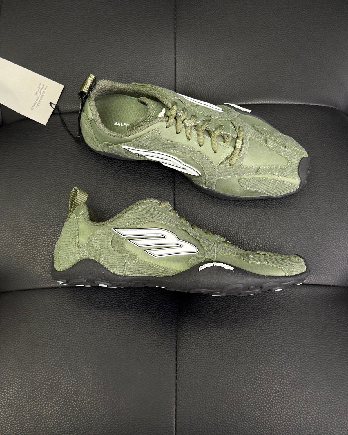 Caged Panel Runner Sage Sneakers