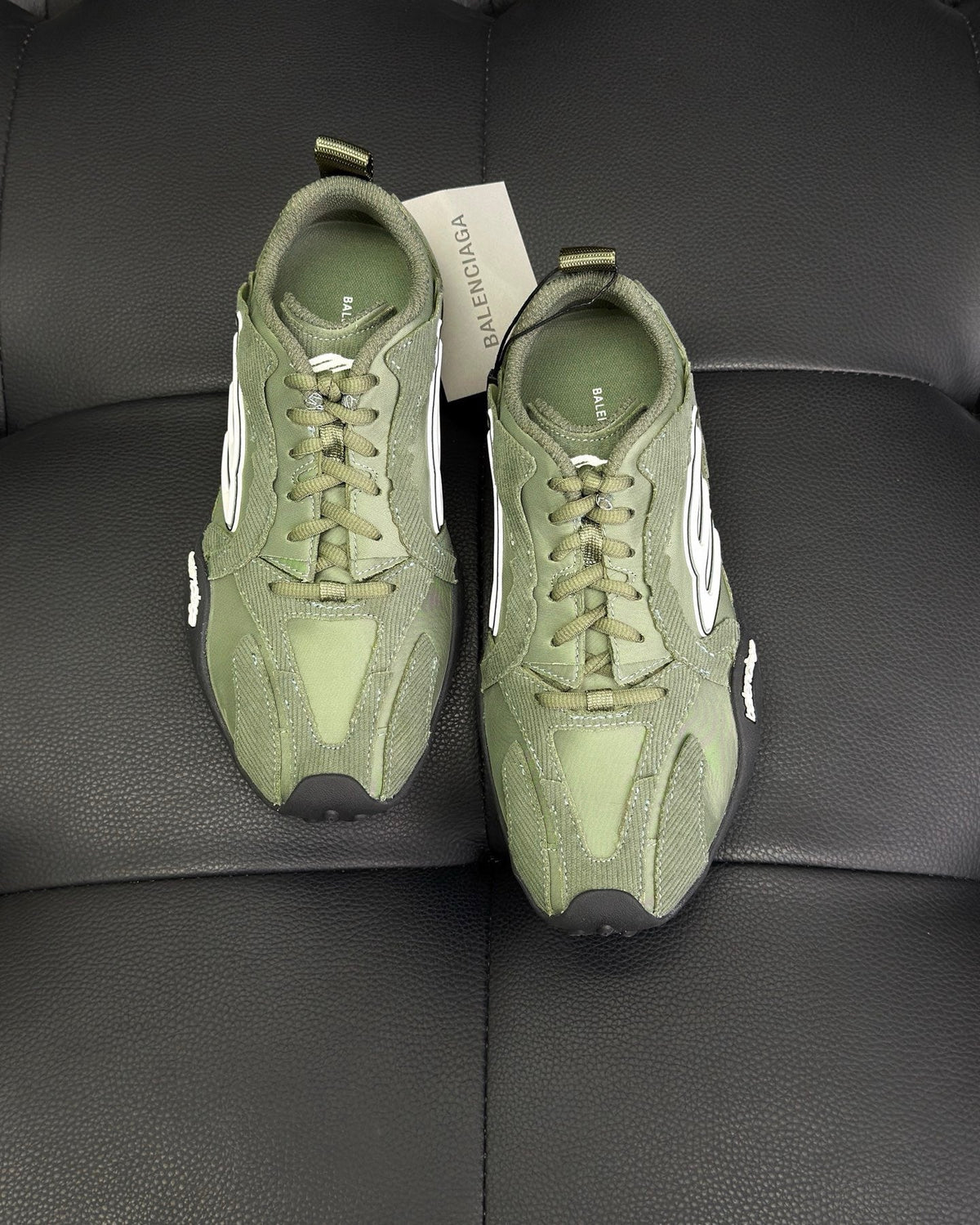 Caged Panel Runner Sage Sneakers