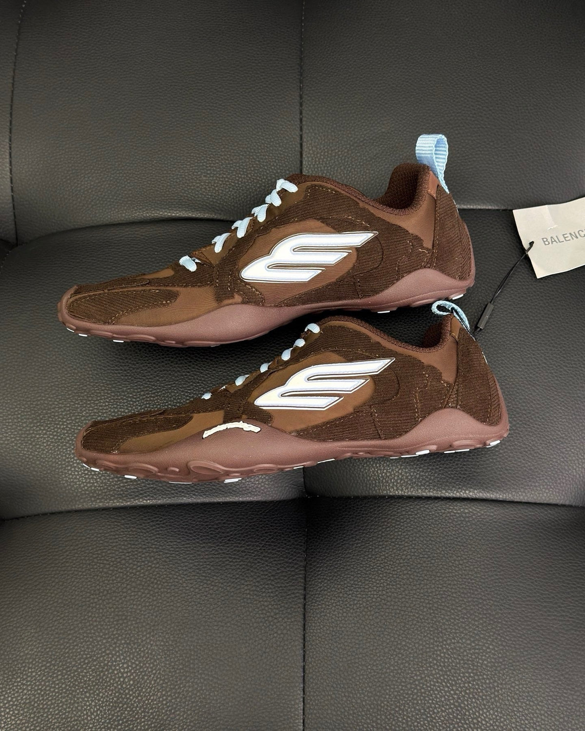 Caged Panel Runner Sage Sneakers