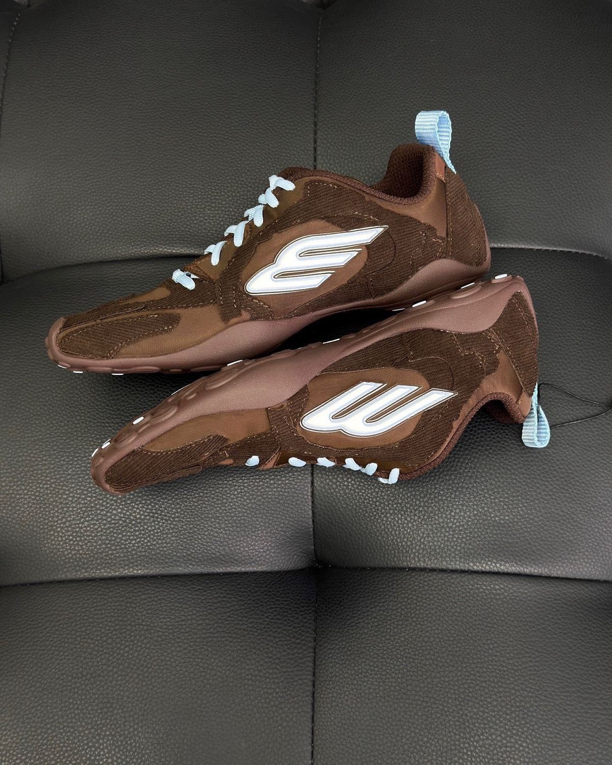 Caged Panel Runner Sage Sneakers