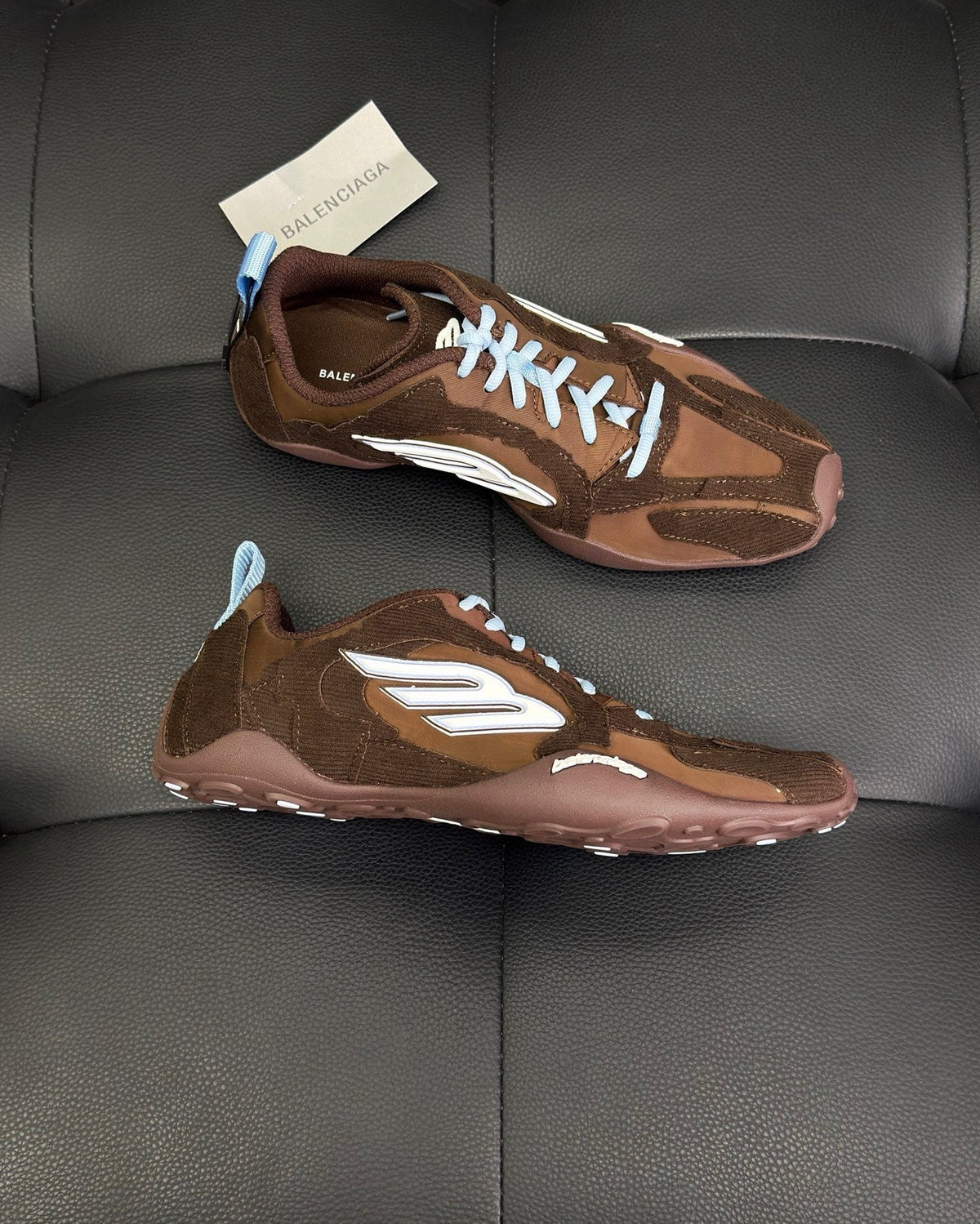 Caged Panel Runner Sage Sneakers