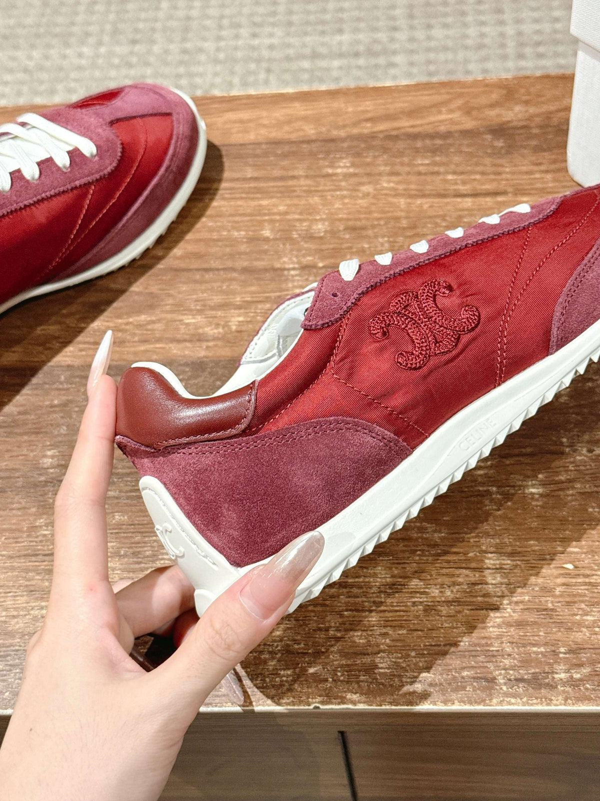 Rote Leder-Low-Top-Sneaker – Damen