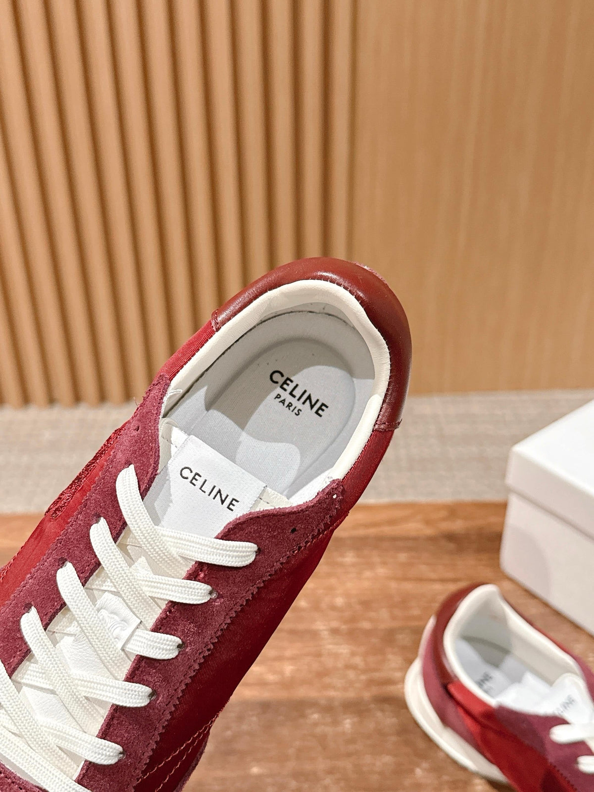 Rote Leder-Low-Top-Sneaker – Damen