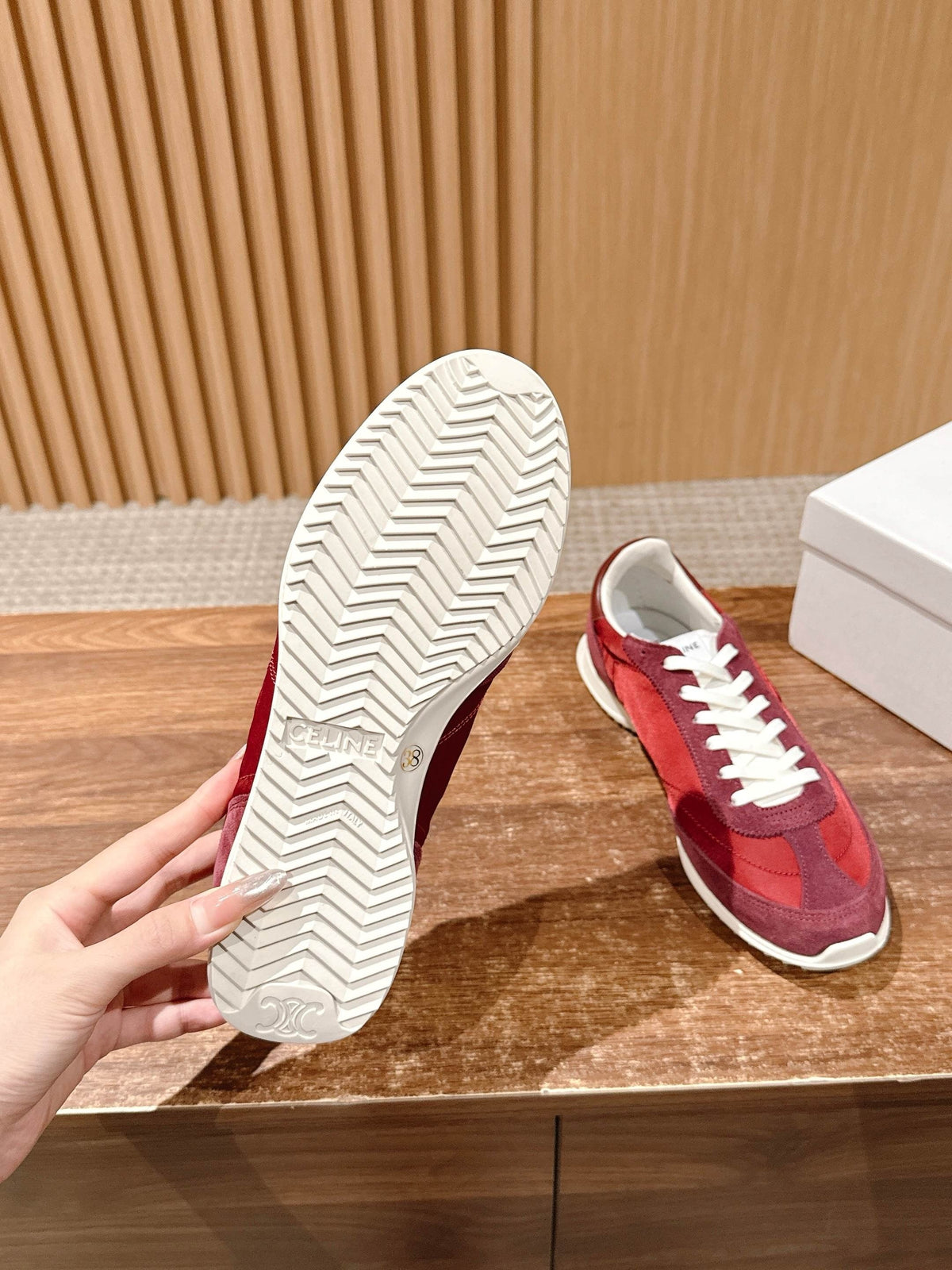 Rote Leder-Low-Top-Sneaker – Damen