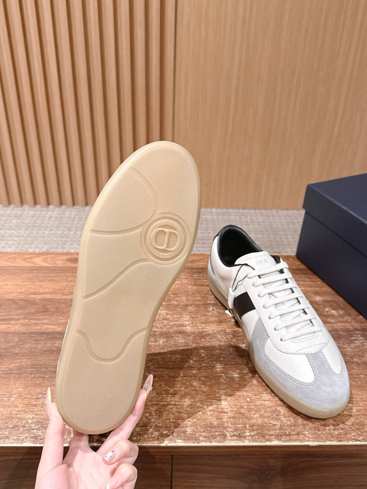 Leather Low-Top White and Tan Sneakers - Men's