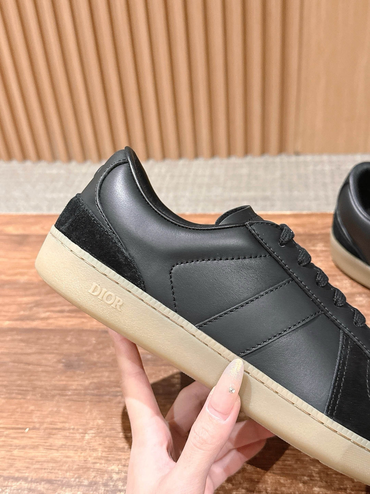 Leder-Sneaker Low-Top Weiß und Schwarz – Herren