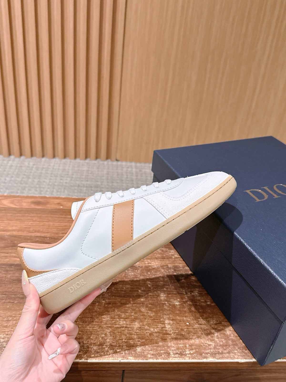 Leather Low-Top White and Tan Sneakers - Men's