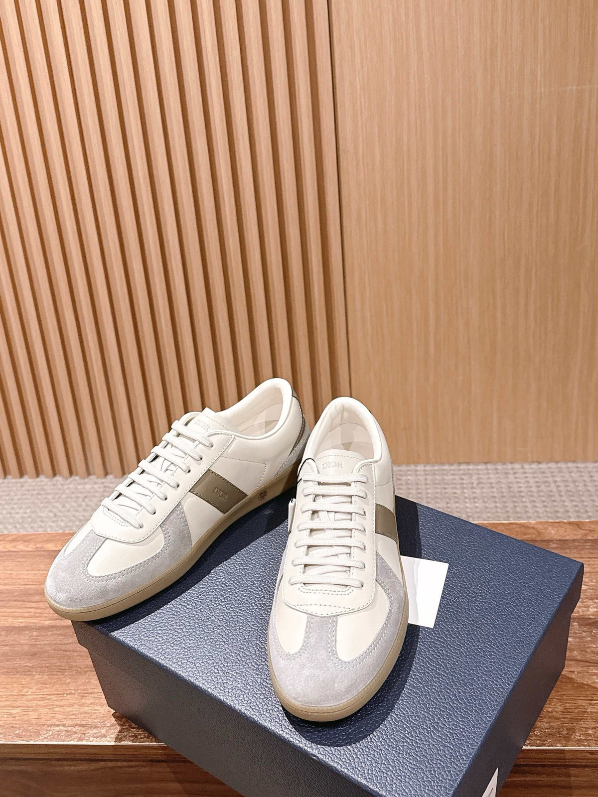Leder-Sneaker Low-Top Weiß und Schwarz – Herren