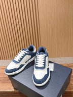 Herren-Sneaker aus Leder mit niedrigem Schaft, blau und weiß