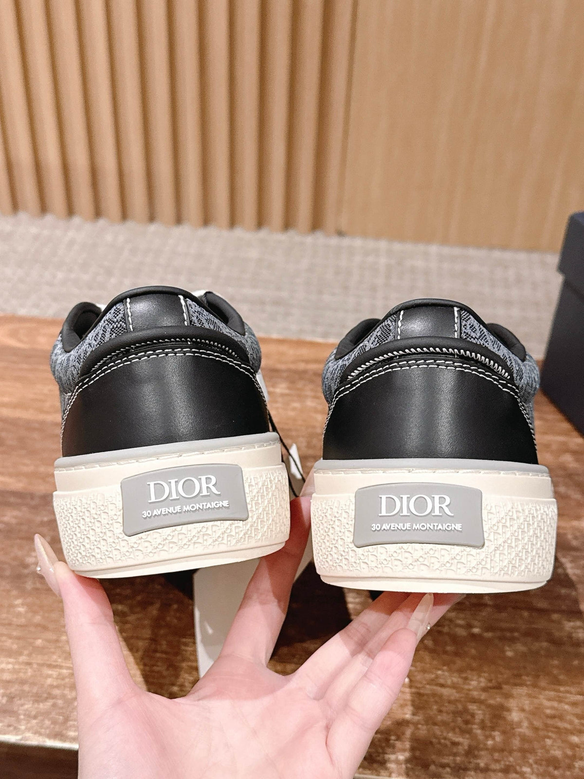 Leather Low-Top White Sneakers - Men's