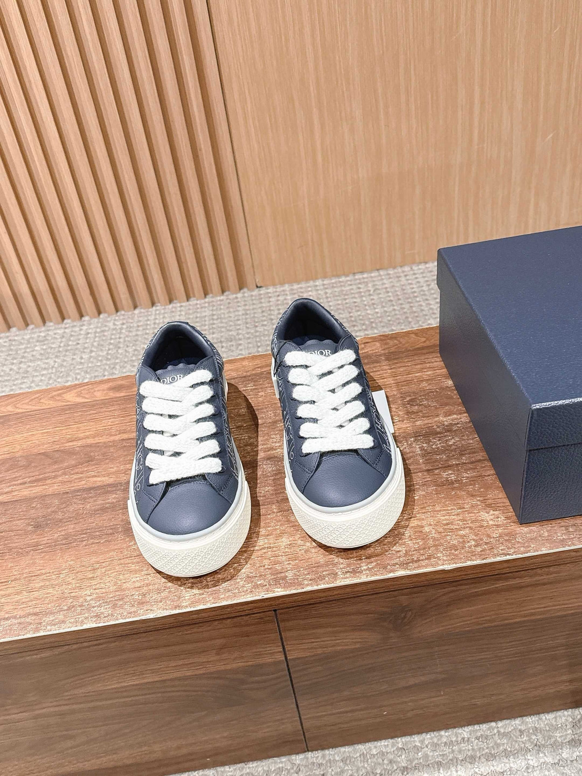Leather Low-Top Black Sneakers - Men's