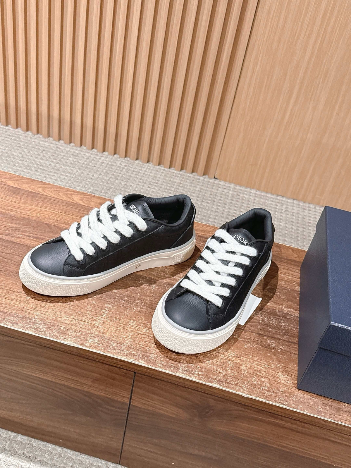 Leather Low-Top Black Sneakers - Men's