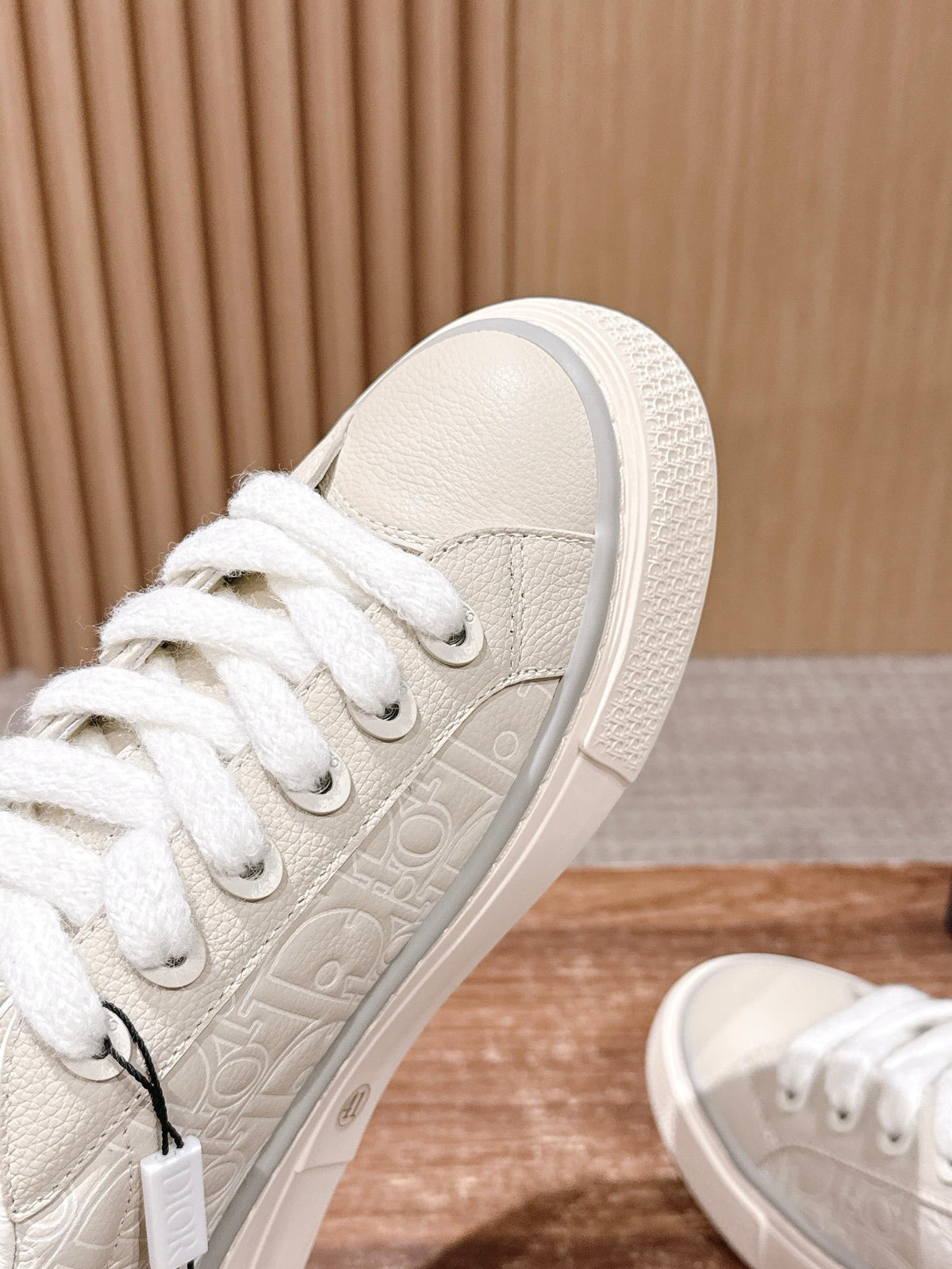 Leather Low-Top Grey and White Sneakers - Men's
