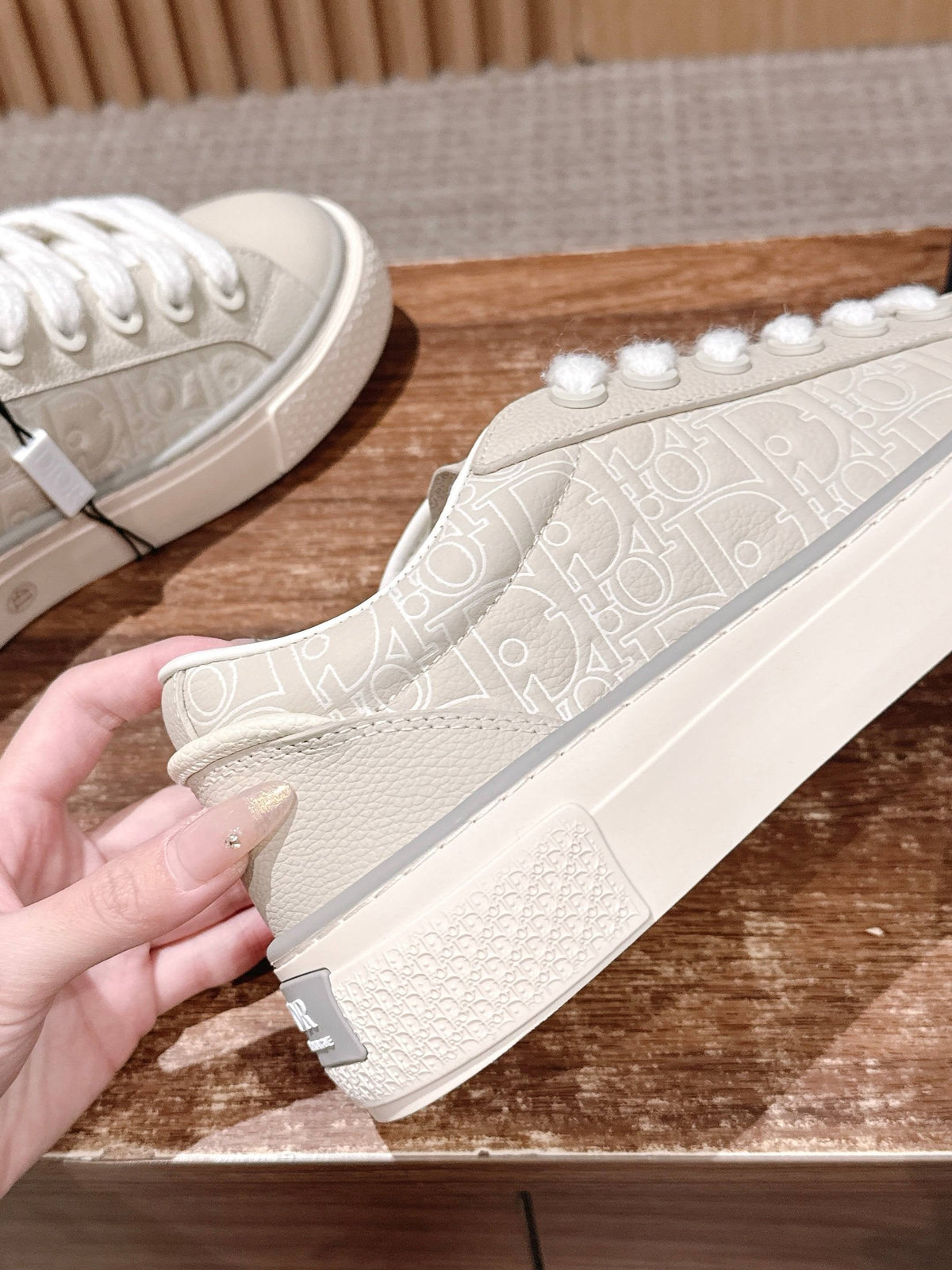 Leather Low-Top Grey and White Sneakers - Men's