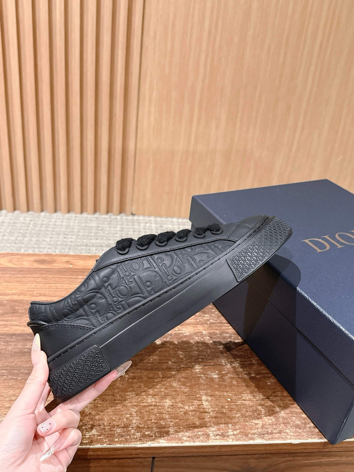 Leather Low-Top Grey and White Sneakers - Men's