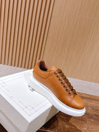 Weiß-braune Sneaker