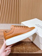Weiß-braune Sneaker
