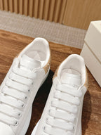 Weiß-goldene Sneaker – Damen